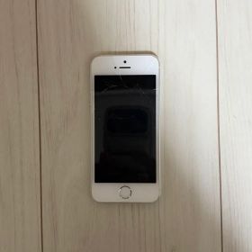 Apple iPhone 5s シルバー