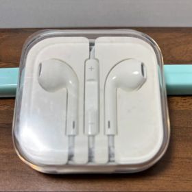 【未使用・未開封】Apple純正 EarPods 3.5mm イヤホン ケース付