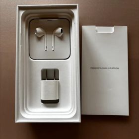 【新品未使用】Apple純正 EarPods ＆ 5W USB電源アダプタ