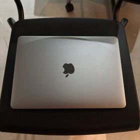 MacBook 12インチ 2017 i7 16GB SSD512GB