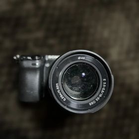 △SONY ミラーレス一眼 NEX-7 レンズキット ブラック