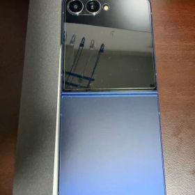 Samsung Galaxy Z Flip7 本体