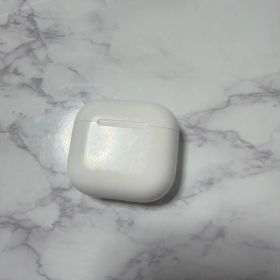 【美品✨】 AirPods 4 アクティブノイズキャンセリング搭載