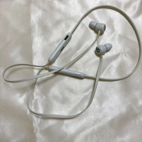 Beats Flex ワイヤレスイヤホン