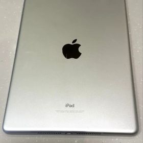 Apple iPad 第6世代 32GB シルバー MR7G2J/A