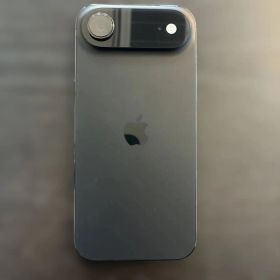 【使用期間3時間、ほぼ新品】 Apple iPhone Air 256GB