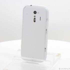ソフマップ 〔中古品〕 らくらくスマートフォン 32GB ホワイト F-42A docomoロック解除SIMフリー【297】