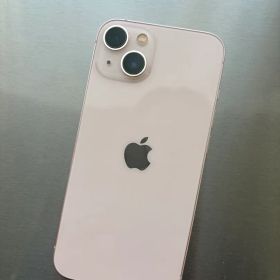 【本日限定値下げ】iPhone 13 ピンク(256GB) ANKERケーブル付