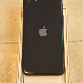 iPhone SE 第3世代 64GB ブラック SIMフリー