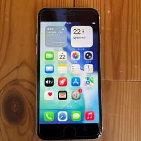 Apple iPhone SE 第3世代 Starlight 箱付