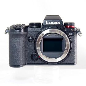 【中古】 (パナソニック) Panasonic DC-S5-K【中古カメラ デジタル一眼】 ランク：AB