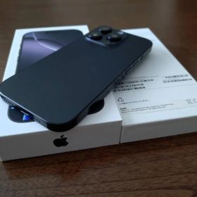【極美品】iPhone 16 Pro 512gb ブラックチタニウム 本体