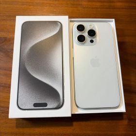 iPhone 15 Pro 128GB ホワイト 美品 SIMフリー 動作確認済
