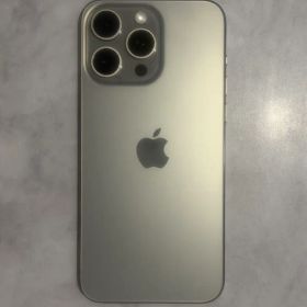 Apple iPhone 15 Pro 本体