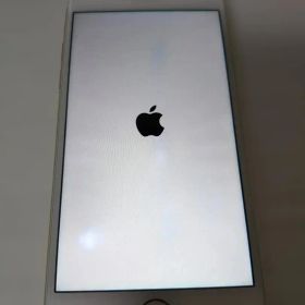 ジャンク iPhone7 256GB ゴールド 容量50％ドコモ版