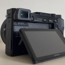 SONY α6000 ＋ レンズキット／ソニー
