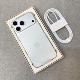 未使用iPhone 17 ProMax 256Gb シルバーSIMフリー