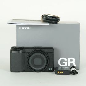 [新品同様 | シャッター数8回] RICOH GR IV | コンパクトデジタルカメラ