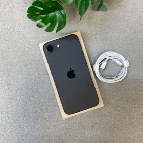 バッテリー100% iPhone 16e 128GB ブラック 国内SIMフリー 送料無料