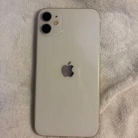 iPhone 11 128GB 本体