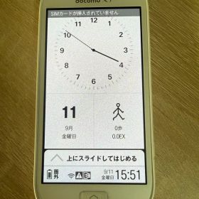 軽く見やすく扱いやすい。らくらくスマートフォン3 F-06F