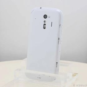 ソフマップ 〔中古品〕 らくらくスマートフォン 32GB ホワイト F-42A docomoロック解除SIMフリー【305】