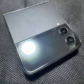 Samsung Galaxy Z Flip4 グラファイト/128GB