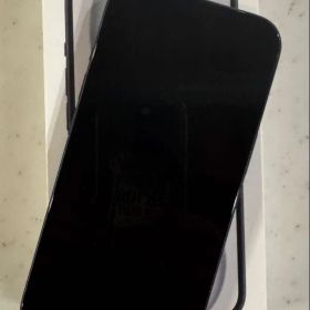 iPhone 15 128GB ブラックSIMフリー バッテリー98%