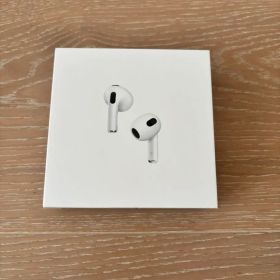Apple AirPods 第3世代 MagSafe Charging Case