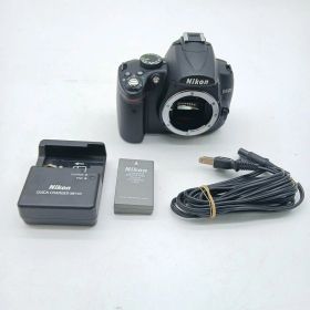 美品 ★ Nikon デジタル一眼レフカメラ D5000 ボディ