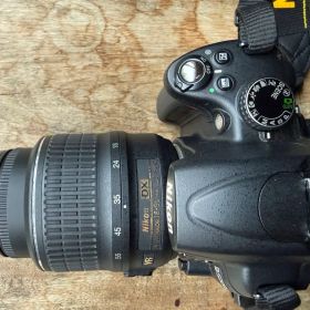 Nikon D5000 本体 ズームレンズ2本付セット
