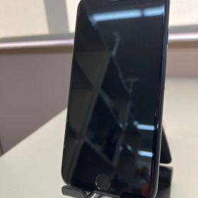 iPhone SE第3世代 64GB 029