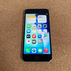 1566【早い者勝ち】iPhoneSE3 第3世代 64GB SIMフリー☆