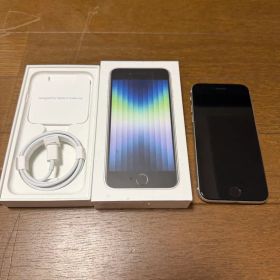 Apple iPhone SE 第3世代 64GB Starlight 本体