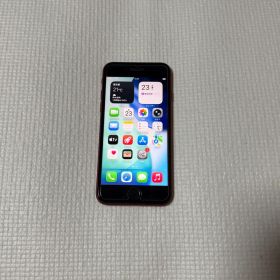 美品 SIMフリー iPhoneSE 第3世代 64GB バッテリー100%