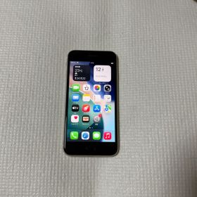 美品 SIMフリー iPhoneSE 第3世代 64GB バッテリー100%