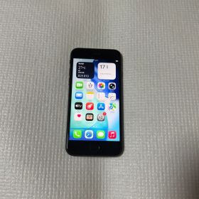 SIMフリー iPhoneSE 第3世代 64GB バッテリー100%