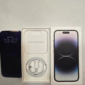 Apple iPhone 14 Pro 本体