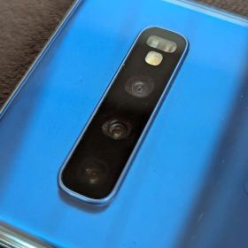 超美品 au版 Galaxy S10