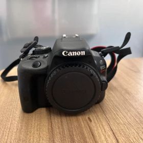 Canon EOS Kiss x7 デジタル一眼レフカメラ 本体