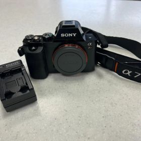 ソニー ミラーレス一眼レフカメラ α7R ボディ ストラップ ILCE-7R