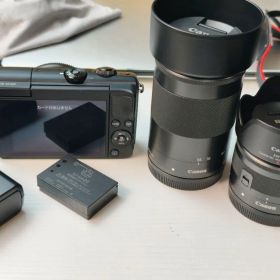 Canon EOS M100 ミラーレス一眼カメラ 2本レンズ付き