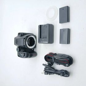 9294ショット！新品級 ★ PENTAX K-70 ボディ ブラック APS-Cデジタル一眼レフカメラ