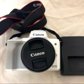 Canonミラーレス一眼カメラEOS Kiss M ダブルズームキット ホワイト