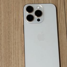 iPhone16pro 256gb デザートチタニウム