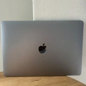 MacBook Air 13インチ M2（2022）