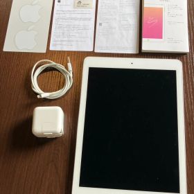 iPad 第6世代（32GB・Wi-Fiモデル）シルバー