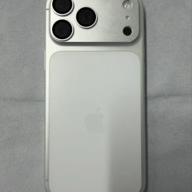 【美品】iPhone 17 Pro Max 2TB シルバー SIMフリー