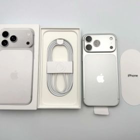 Apple iPhone17 ProMax 2TB シルバー 新品同様 国内正規品 2テラ