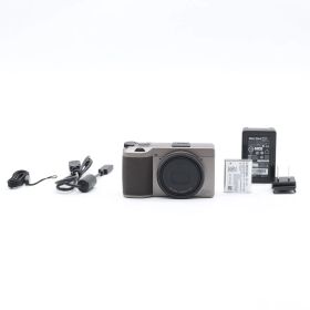 RICOH GR III Diary Edition メタリックウォームグレー｜APS-Cセンサー搭載 コンパクトデジタルカメラ｜高速AF・手ブレ補正・スナップ最強モデル リコー【中古】
